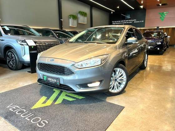 FORD FOCUS 2.0 SE PLUS 16V FLEX 4P POWERSHIFT FORD FOCUS 2.0 SE PLUS 16V FLEX 4P POWERSHIFT